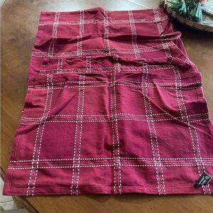 Red and White Placemats for Casual Occasions - set of 4